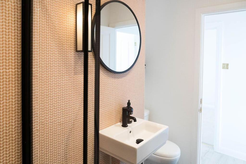 Boutique Central Margate Apt. - Edge Of Old Town! Extérieur photo